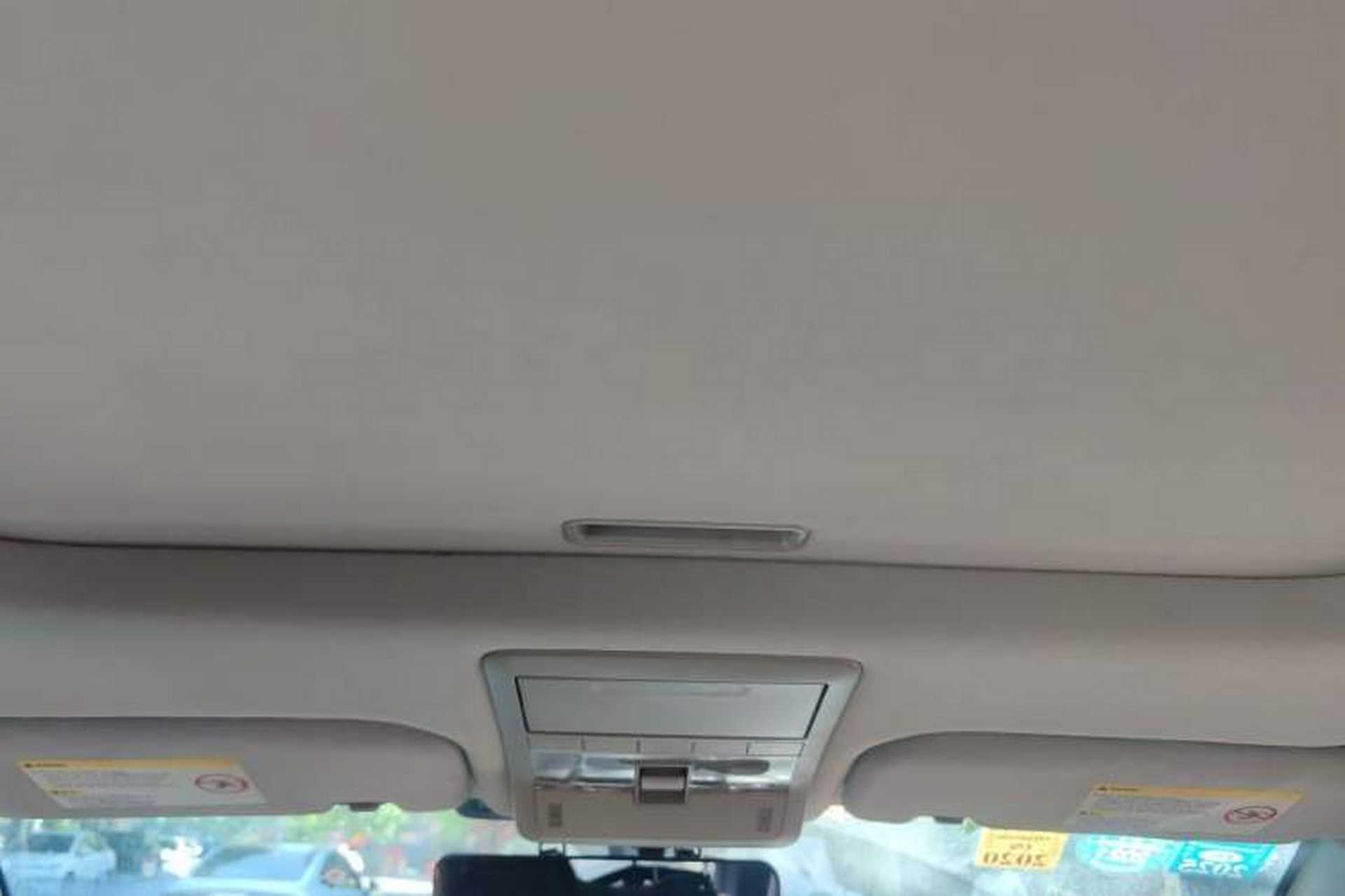 Used Chevrolet Captiva 2012 2.4L 4x4 Flagship Edition 7 Seats Headliner