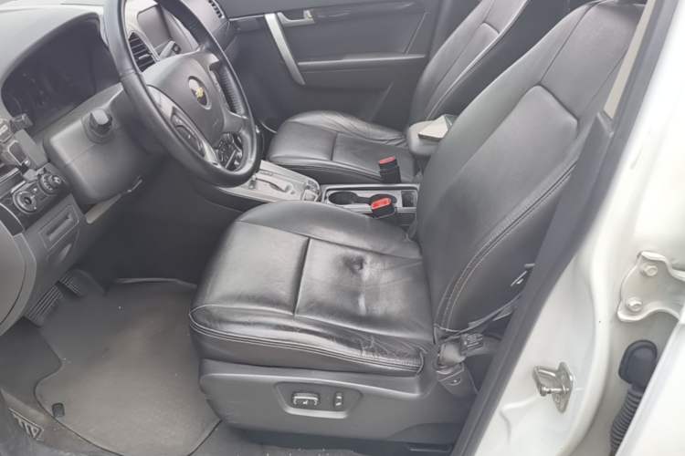 Used Chevrolet Captiva 2012 2.4L 4x4 Flagship Edition 7 Seats Left Front Seat