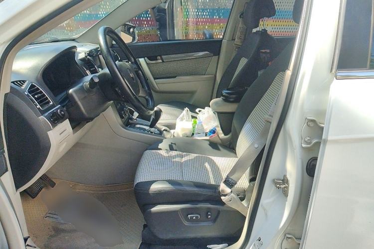 Used Chevrolet Captiva 2012 2.4L Two-Wheel Drive City Edition 5 Seats Left Front Seat