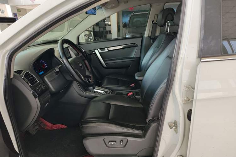Used Chevrolet Captiva 2012 2.4L 4x4 Flagship Edition 7 Seats Left Front Seat