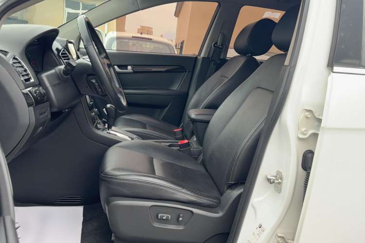 Used Chevrolet Captiva 2012 2.4L 4x4 Flagship Edition 7 Seats Left Front Seat