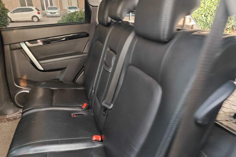 Used Chevrolet Captiva 2012 2.4L 4x4 Flagship Edition 7 Seats Left Rear Seat