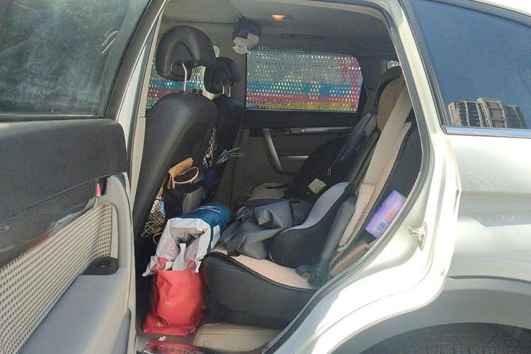 Used Chevrolet Captiva 2012 2.4L Two-Wheel Drive City Edition 5 Seats Left Rear Seat