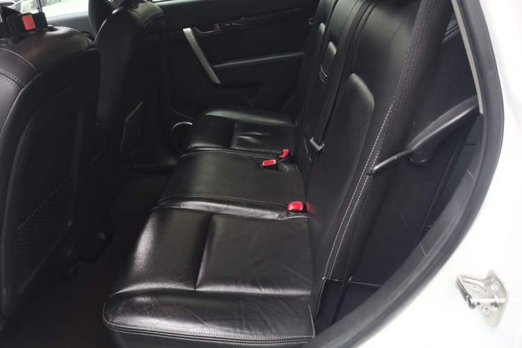 Used Chevrolet Captiva 2012 2.4L 4x4 Flagship Edition 7 Seats Left Rear Seat