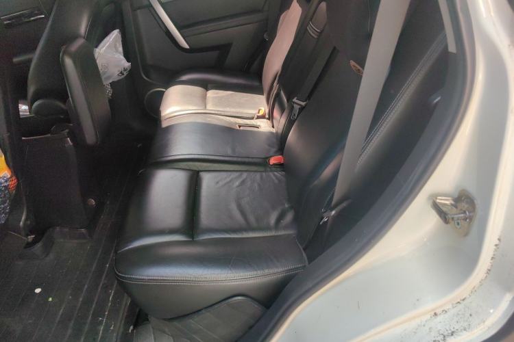 Used Chevrolet Captiva 2012 2.4L 4x4 Flagship Edition 7 Seats Left Rear Seat