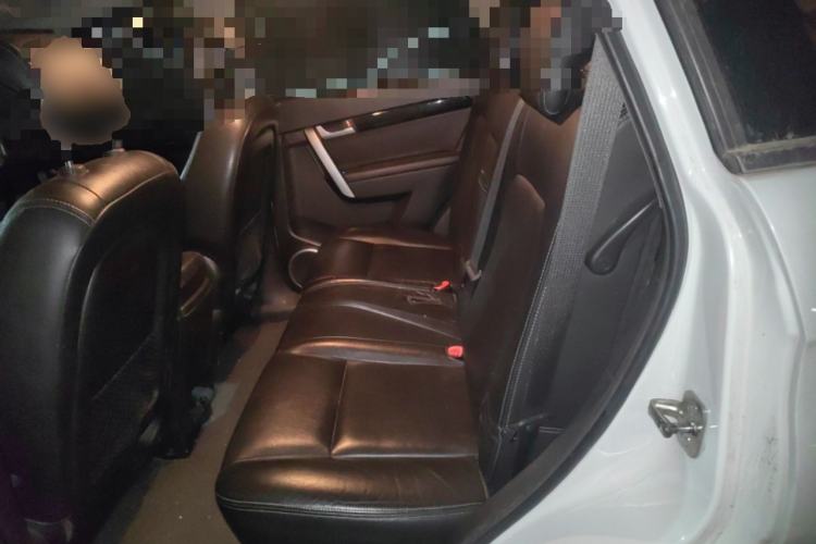 Used Chevrolet Captiva 2012 2.4L 4x4 Flagship Edition 7 Seats Left Rear Seat