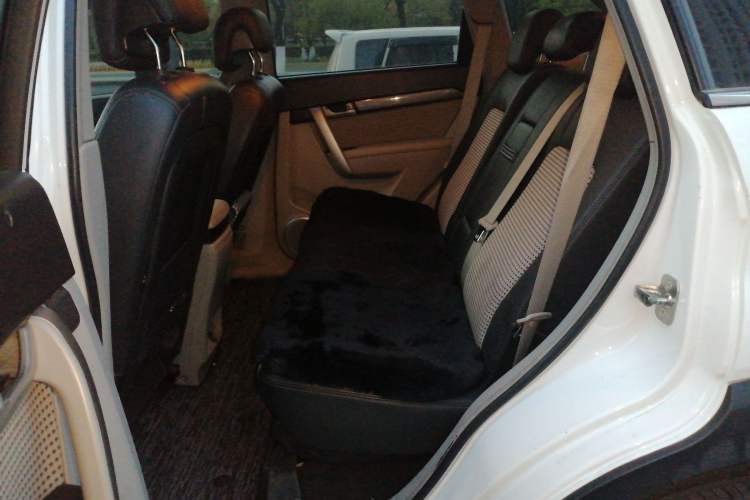 Used Chevrolet Captiva 2012 2.4L Two-Wheel Drive City Edition 5 Seats Left Rear Seat
