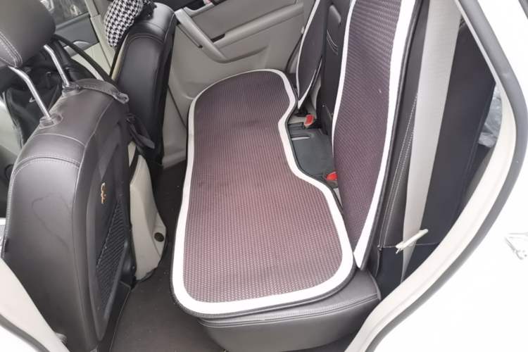 Used Chevrolet Captiva 2012 2.4L 4x4 Luxury Edition 5 Seats Left Rear Seat