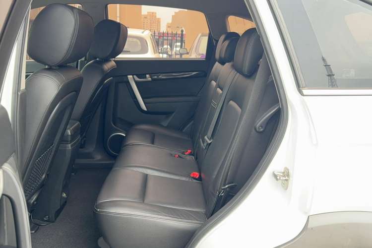 Used Chevrolet Captiva 2012 2.4L 4x4 Flagship Edition 7 Seats Left Rear Seat