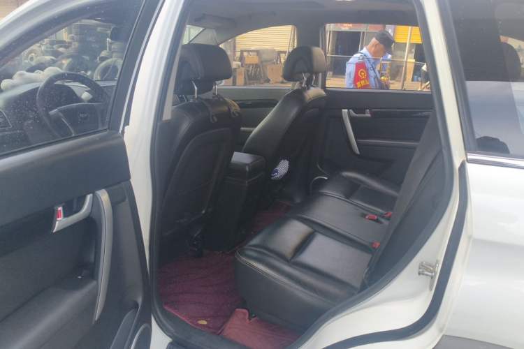 Used Chevrolet Captiva 2012 2.4L 4x4 Flagship Edition 7 Seats Left Rear Seat
