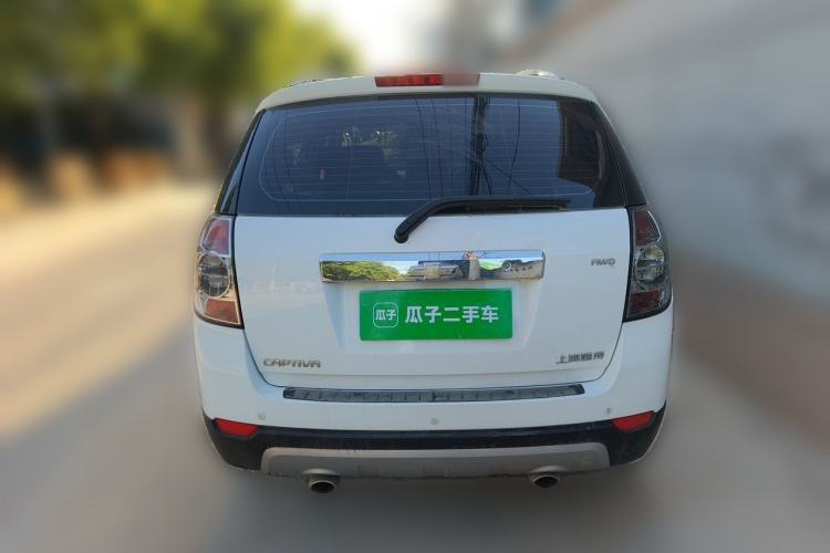 Used Chevrolet Captiva 2012 2.4L 4x4 Flagship Edition 7 Seats Rear