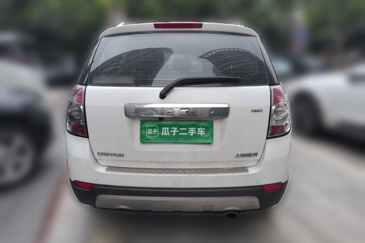 Used Chevrolet Captiva 2012 2.4L 4x4 Flagship Edition 7 Seats Rear