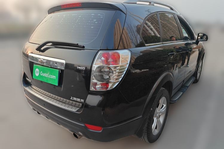 Used Chevrolet Captiva 2012 2.4L 4x4 Flagship Edition 7 Seats Rear Right 45 Deg