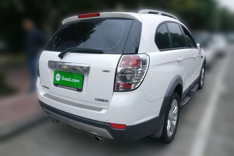 Used Chevrolet Captiva 2012 2.4L 4x4 Flagship Edition 7 Seats Rear Right 45 Deg