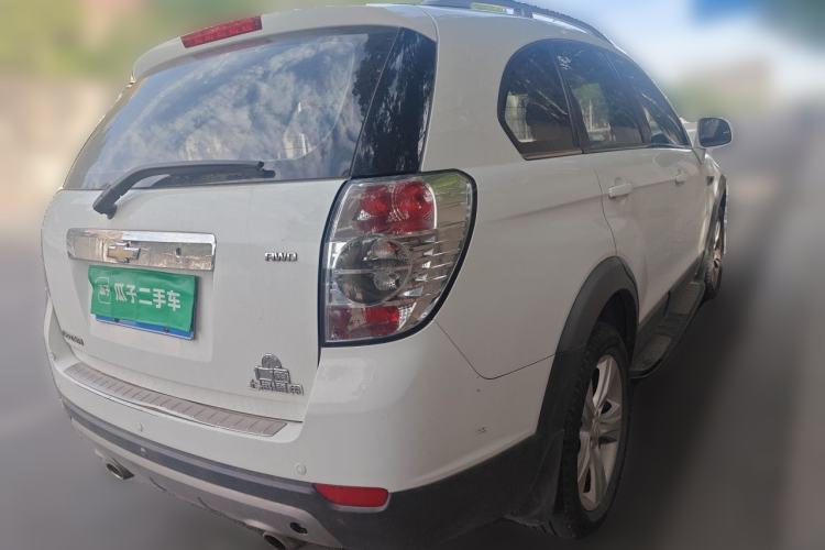 Used Chevrolet Captiva 2012 2.4L 4x4 Flagship Edition 7 Seats Rear Right 45 Deg