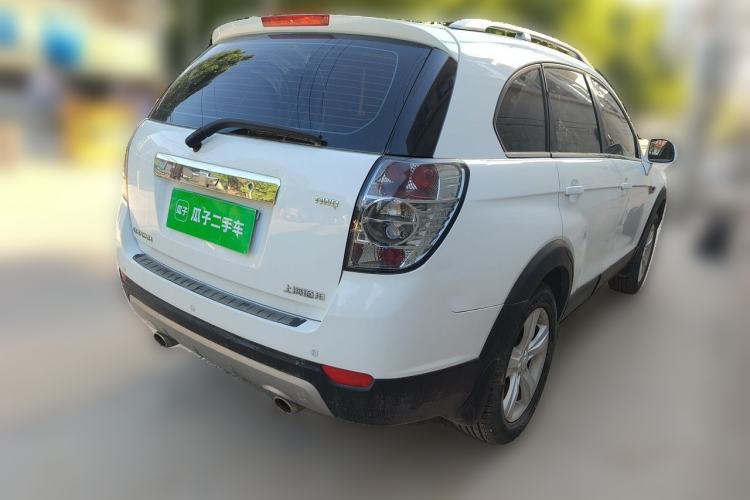 Used Chevrolet Captiva 2012 2.4L 4x4 Flagship Edition 7 Seats Rear Right 45 Deg