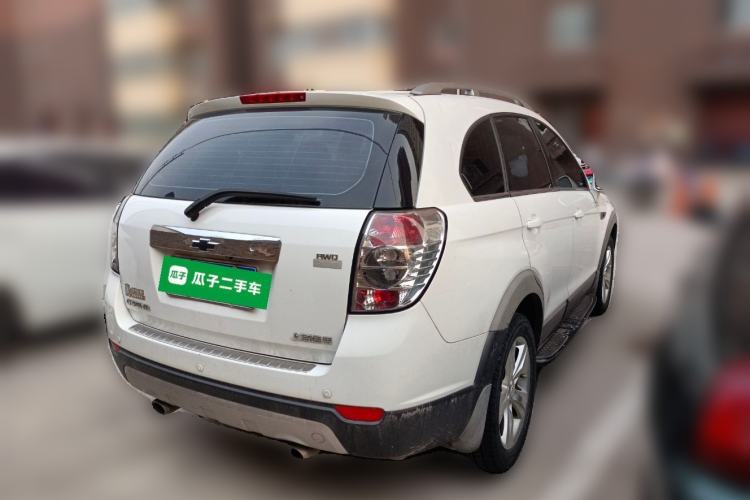 Used Chevrolet Captiva 2012 2.4L 4x4 Flagship Edition 7 Seats Rear Right 45 Deg