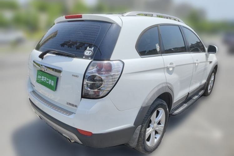 Used Chevrolet Captiva 2012 2.4L 4x4 Flagship Edition 7 Seats Rear Right 45 Deg