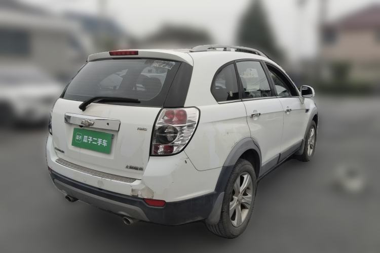 Used Chevrolet Captiva 2012 2.4L 4x4 Flagship Edition 7 Seats Rear Right 45 Deg
