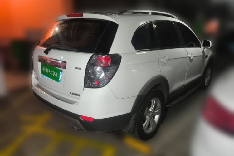Used Chevrolet Captiva 2012 2.4L 4x4 Flagship Edition 7 Seats Rear Right 45 Deg