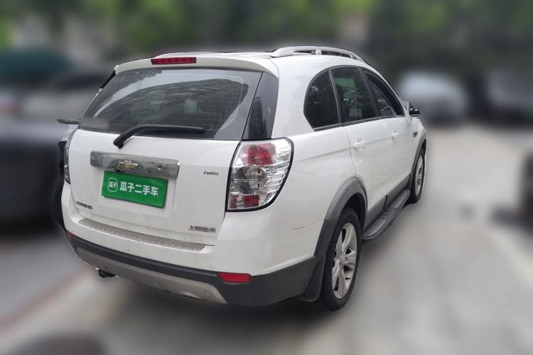 Used Chevrolet Captiva 2012 2.4L 4x4 Flagship Edition 7 Seats Rear Right 45 Deg