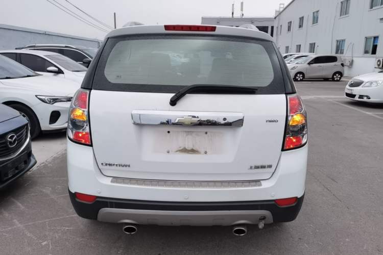 Used Chevrolet Captiva 2012 2.4L 4x4 Luxury Edition 5 Seats Rear