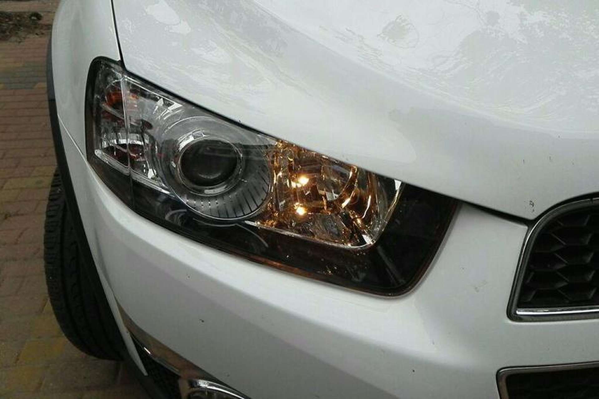 Used Chevrolet Captiva 2012 2.4L 4x4 Flagship Edition 7 Seats Right Front Headlight