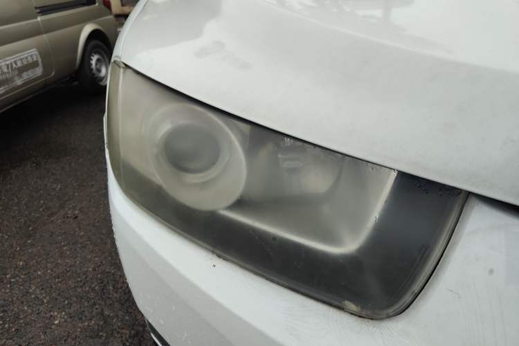 Used Chevrolet Captiva 2012 2.4L Two-Wheel Drive City Edition 5 Seats Right Front Headlight
