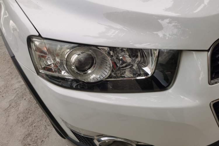 Used Chevrolet Captiva 2012 2.4L Two-Wheel Drive City Edition 5 Seats Right Front Headlight
