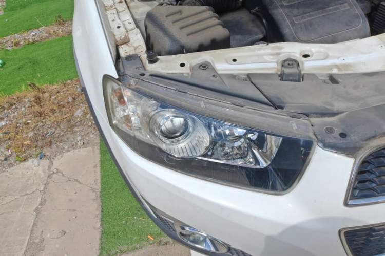 Used Chevrolet Captiva 2012 2.4L Two-Wheel Drive City Edition 5 Seats Right Front Headlight