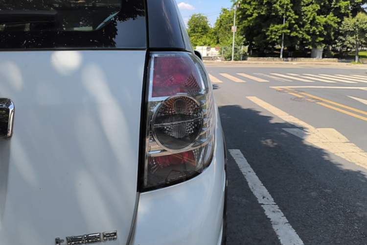 Used Chevrolet Captiva 2012 2.4L Two-Wheel Drive City Edition 5 Seats Right Rear Taillight