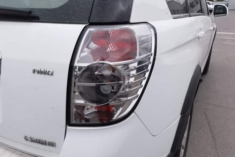 Used Chevrolet Captiva 2012 2.4L 4x4 Luxury Edition 5 Seats Right Rear Taillight