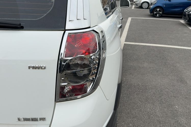 Used Chevrolet Captiva 2012 2.4L 4x4 Flagship Edition 7 Seats Right Rear Taillight