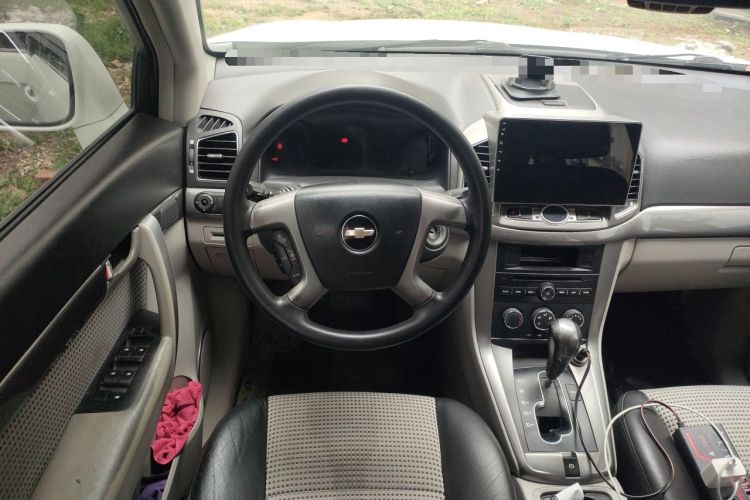 Used Chevrolet Captiva 2012 2.4L Two-Wheel Drive City Edition 5 Seats Steering Wheel