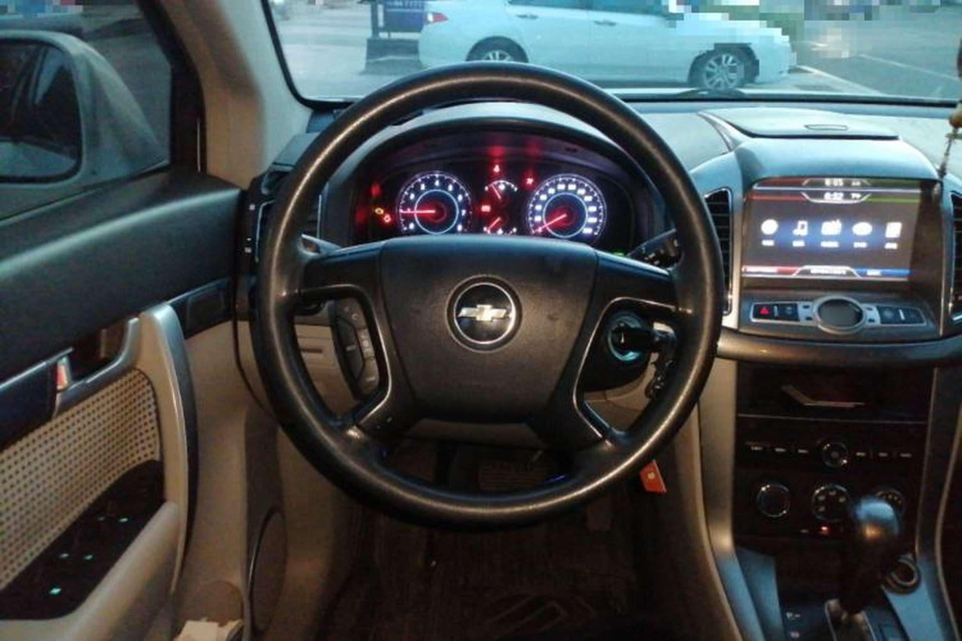 Used Chevrolet Captiva 2012 2.4L Two-Wheel Drive City Edition 5 Seats Steering Wheel