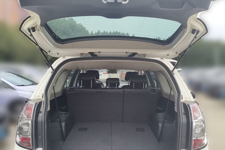 Used Chevrolet Captiva 2012 2.4L 4x4 Flagship Edition 7 Seats Trunk
