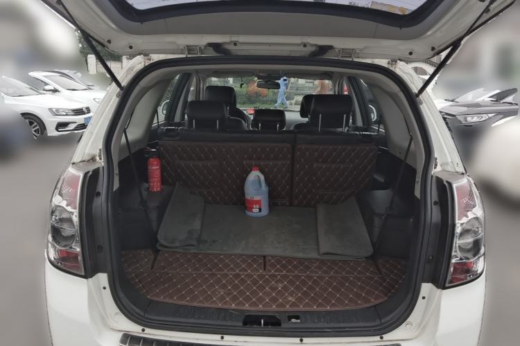 Used Chevrolet Captiva 2012 2.4L 4x4 Flagship Edition 7 Seats Trunk