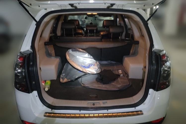 Used Chevrolet Captiva 2012 2.4L 4x4 Luxury Edition 5 Seats Trunk