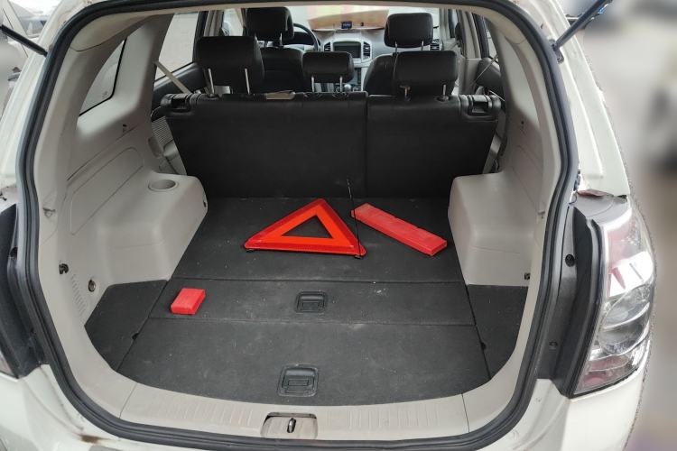 Used Chevrolet Captiva 2012 2.4L Two-Wheel Drive City Edition 5 Seats Trunk