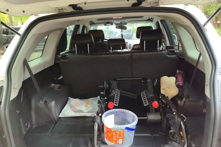 Used Chevrolet Captiva 2012 2.4L 4x4 Flagship Edition 7 Seats Trunk