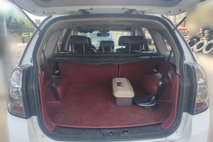 Used Chevrolet Captiva 2012 2.4L 4x4 Flagship Edition 7 Seats Trunk