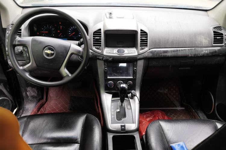 Used Chevrolet Captiva 2013 2.4L Two-Wheel Drive City Edition 7-Seater Center Console