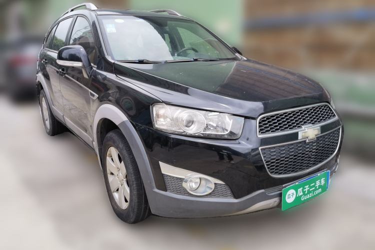 Used Chevrolet Captiva 2013 2.4L Two-Wheel Drive City Edition 7-Seater Front Right 45 Deg