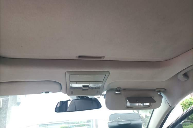 Used Chevrolet Captiva 2013 2.4L Two-Wheel Drive City Edition 7-Seater Headliner