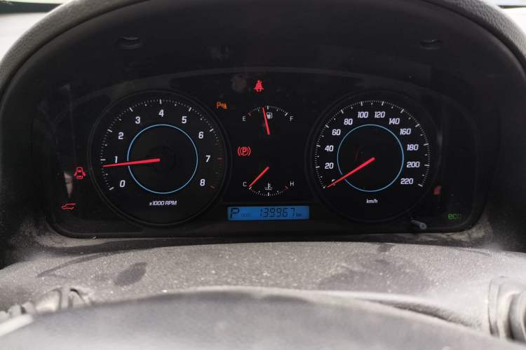 Used Chevrolet Captiva 2013 2.4L Two-Wheel Drive City Edition 7-Seater Instrument Cluster