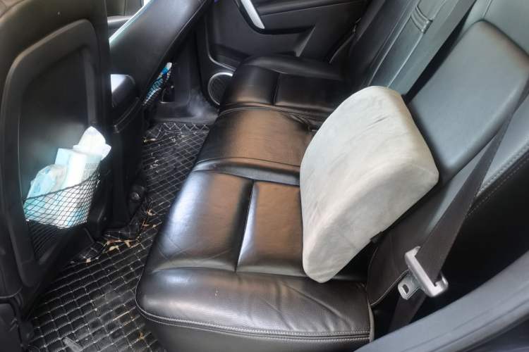 Used Chevrolet Captiva 2013 2.4L Two-Wheel Drive City Edition 7-Seater Left Rear Seat