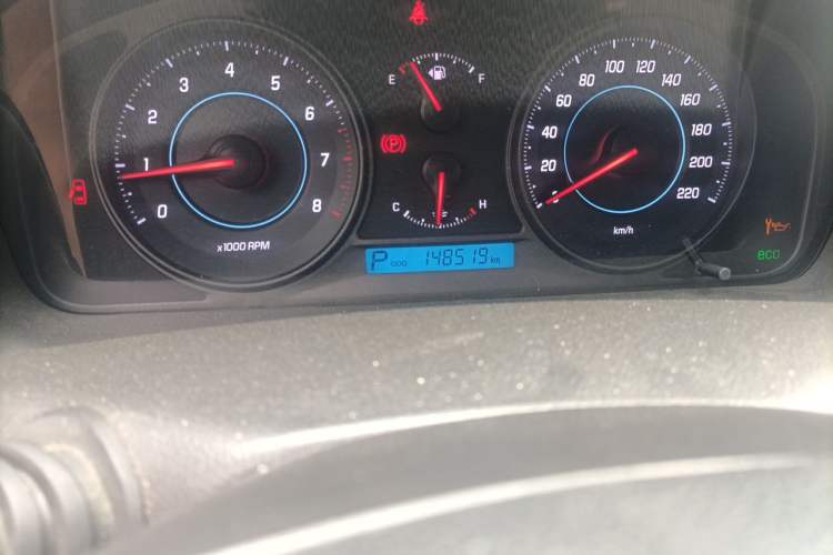 Used Chevrolet Captiva 2013 2.4L Two-Wheel Drive City Edition 7-Seater Odometer Close Up