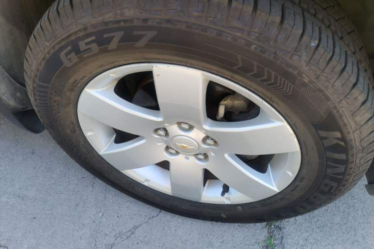 Used Chevrolet Captiva 2013 2.4L Two-Wheel Drive City Edition 7-Seater Right Front Wheel Hub