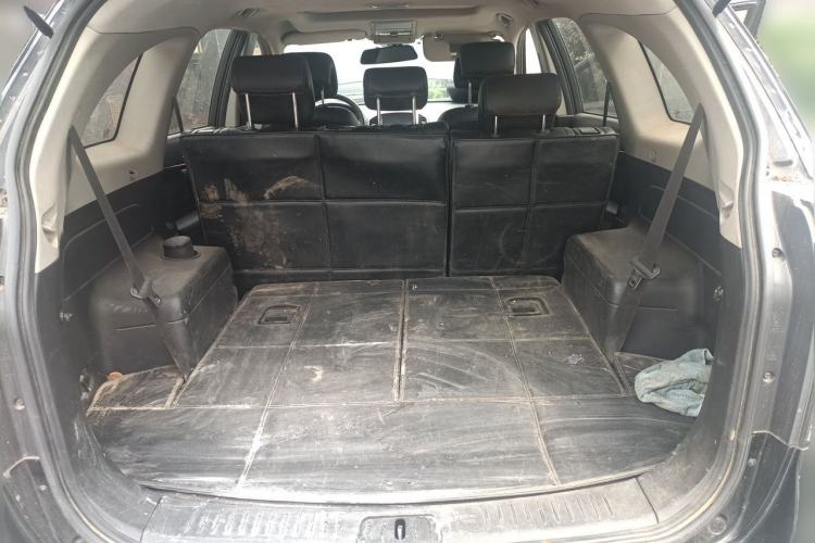 Used Chevrolet Captiva 2013 2.4L Two-Wheel Drive City Edition 7-Seater Trunk