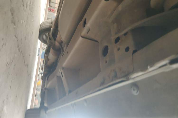 Used Chevrolet Captiva 2013 2.4L Two-Wheel Drive City Edition 7-Seater Chassis Rear Right
